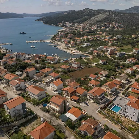 Villa Barbara & Zoran With Free Parking And Heated Swimming Pool Seget Vranjica Exterior photo
