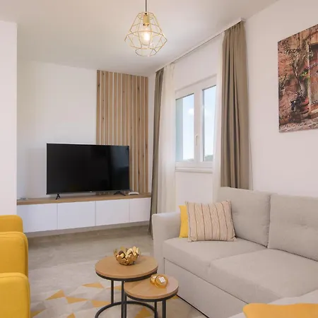 Villa Barbara & Zoran With Free Parking And Heated Swimming Pool Seget Vranjica Exterior photo