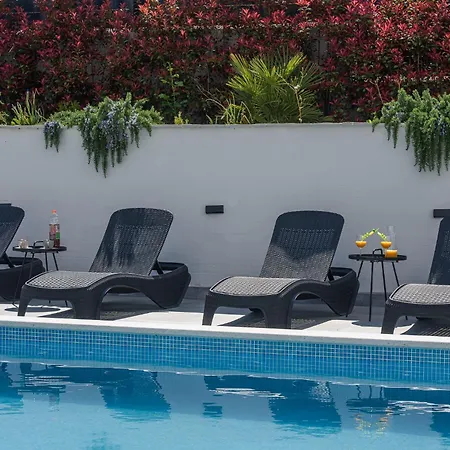 Villa Barbara & Zoran With Free Parking And Heated Swimming Pool Seget Vranjica Exterior photo