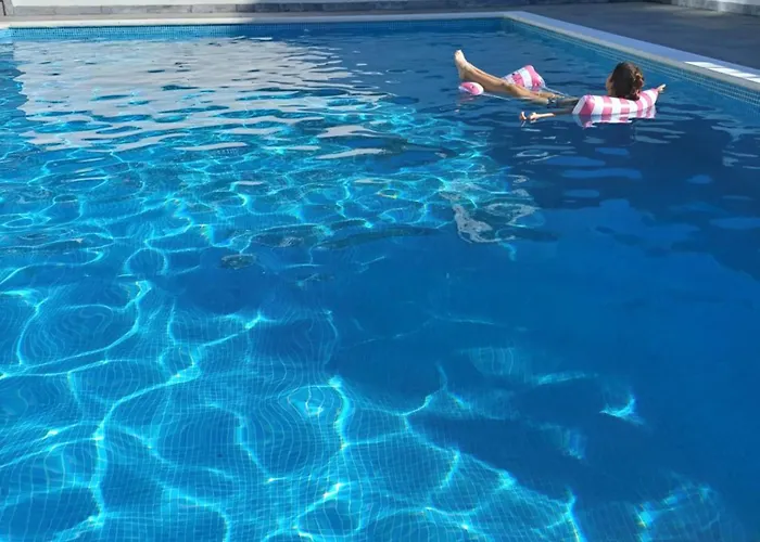 Villa Barbara & Zoran With Free Parking And Heated Swimming Pool