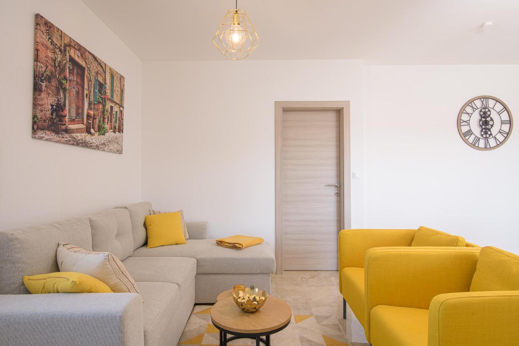 Barbara & Zoran With Free Parking And Heated Swimming Pool Apartment *