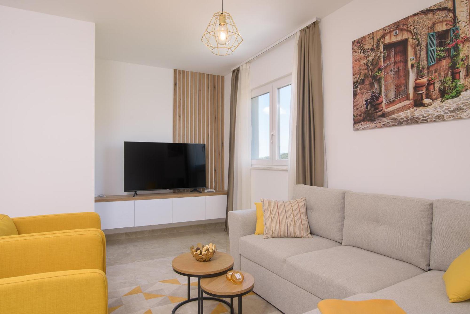 Barbara & Zoran With Free Parking And Heated Swimming Pool Apartment *