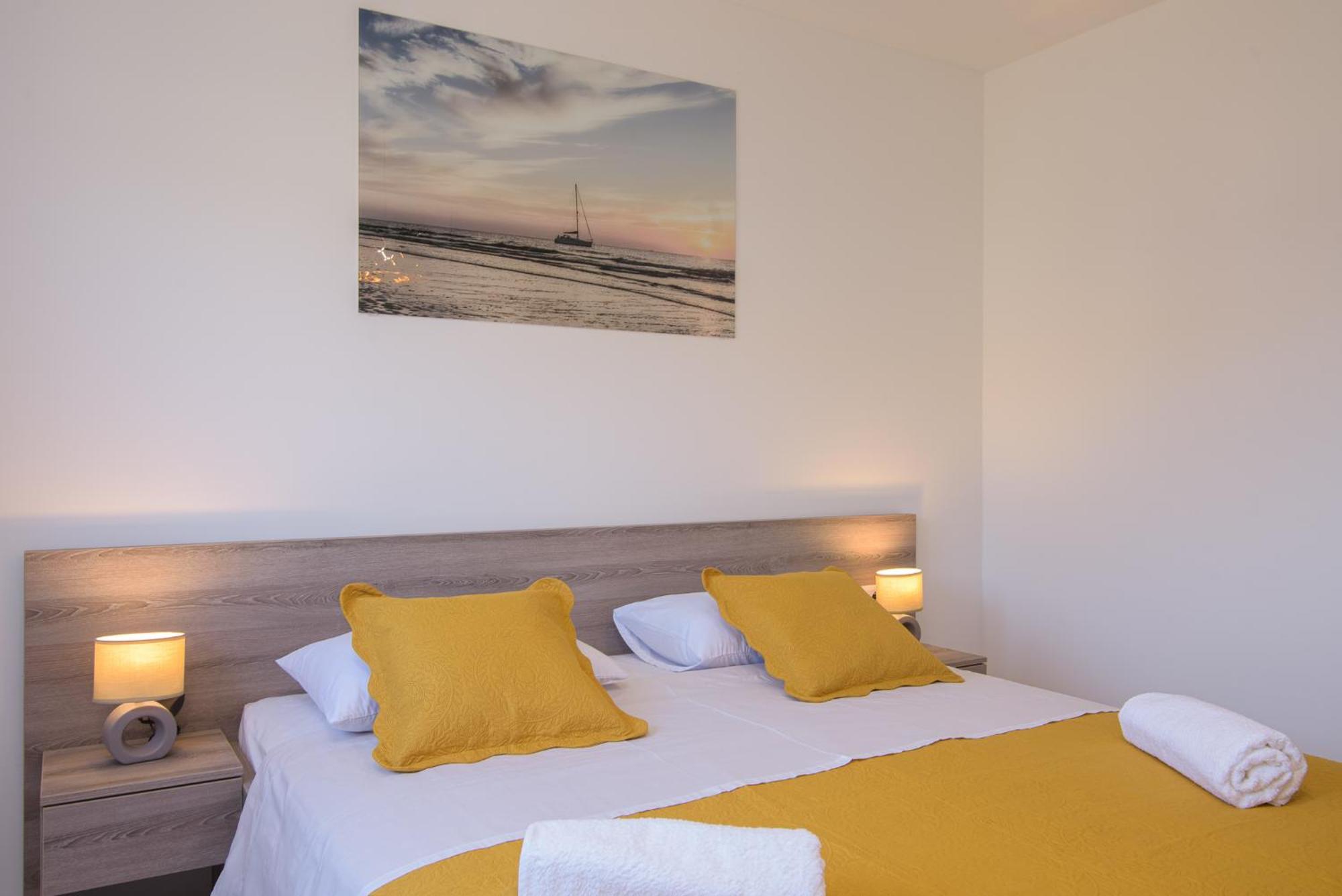 Barbara & Zoran With Free Parking And Heated Swimming Pool *