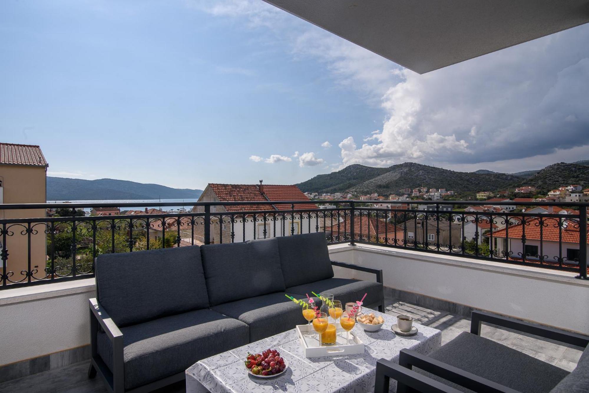 Apartment Barbara & Zoran With Free Parking And Heated Swimming Pool *