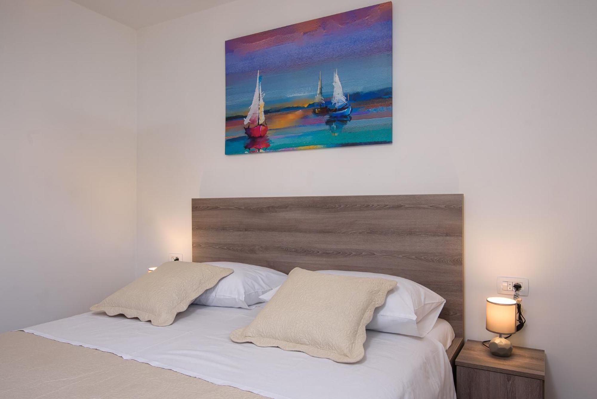 Apartment Barbara & Zoran With Free Parking And Heated Swimming Pool