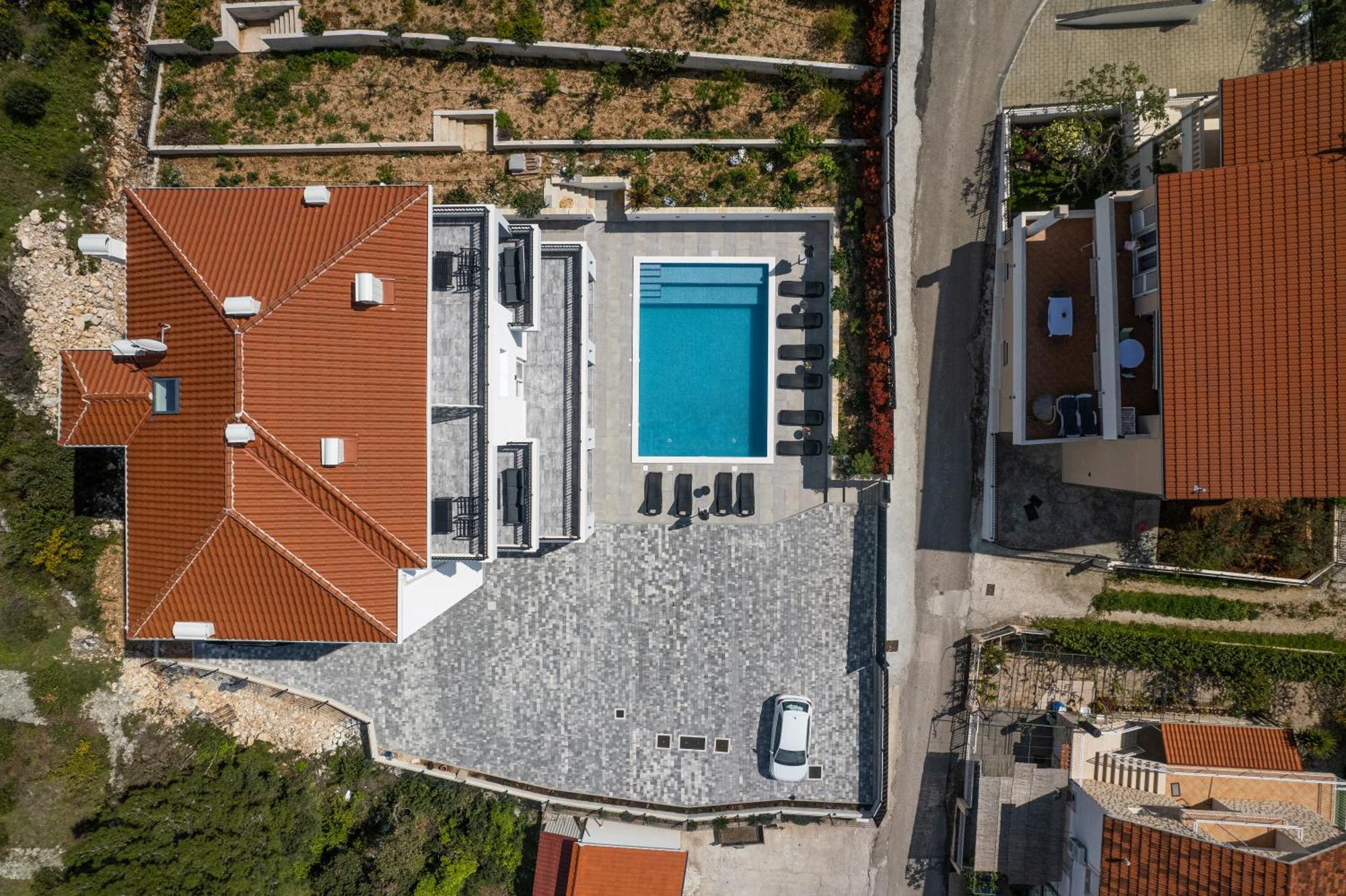 Barbara & Zoran With Free Parking And Heated Swimming Pool Apartment Seget Vranjica