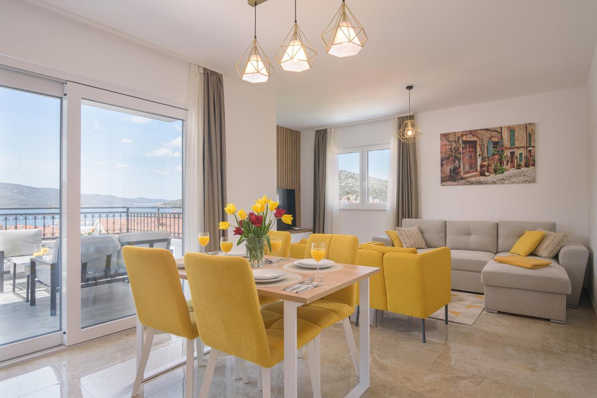 Barbara & Zoran With Free Parking And Heated Swimming Pool Seget Vranjica