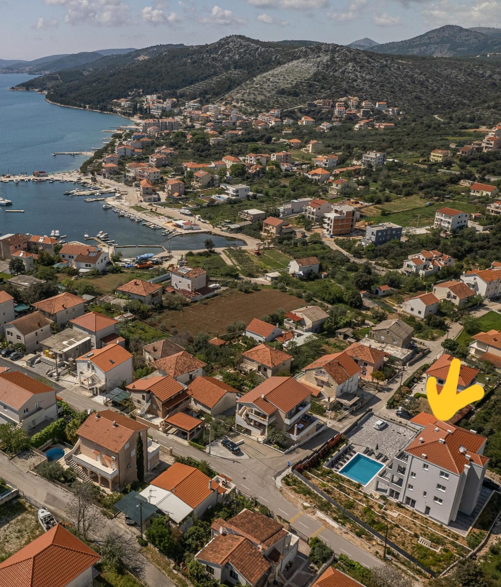 Barbara & Zoran With Free Parking And Heated Swimming Pool Apartment